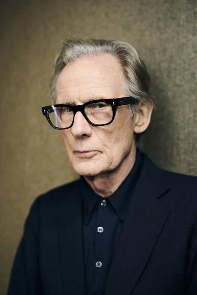 Bill Nighy at an event for Žít (2022)