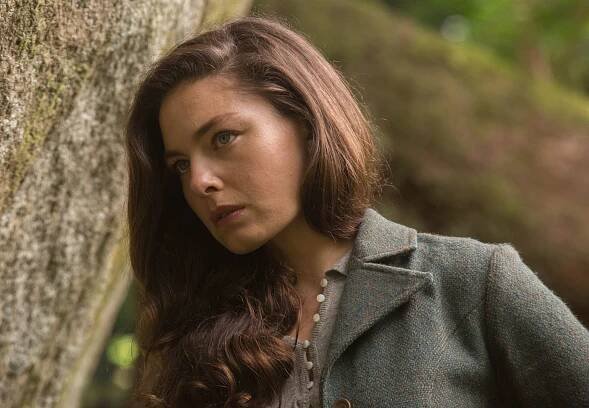 Alexa Davalos - Actress