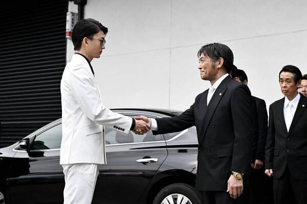Kentaró Itó, Ikkei Watanabe - Šizukanaru don 2: Zenpen - Z filmu