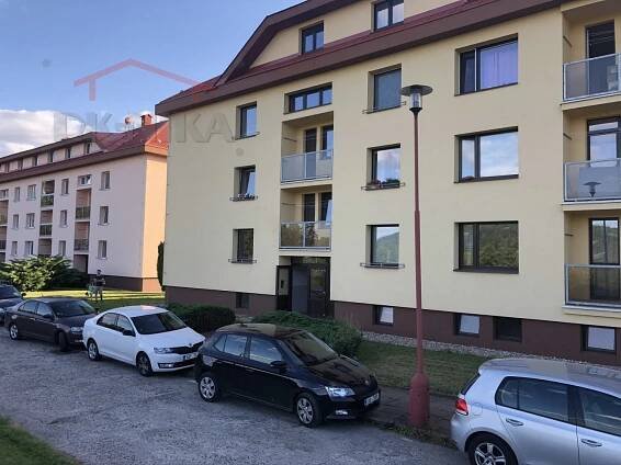 Pronájem Byt 3+1, Benešov u Semil, okres Semily