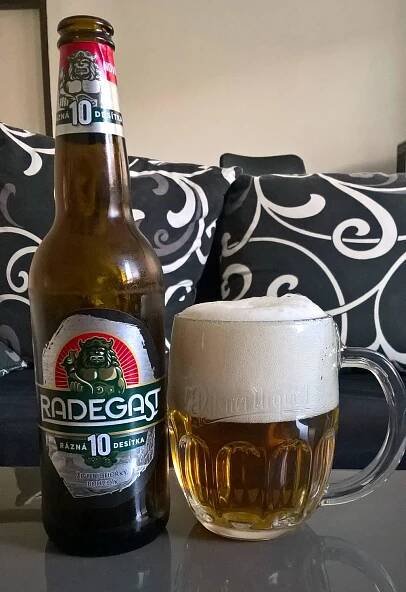 Radegast Rázná desítka,  lahev a pullitr