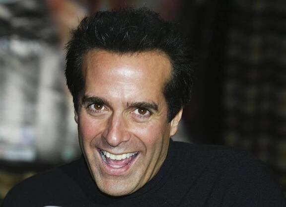 Iluzionista David Copperfield slaví 65: »Přičaroval« si věčné mládí?!