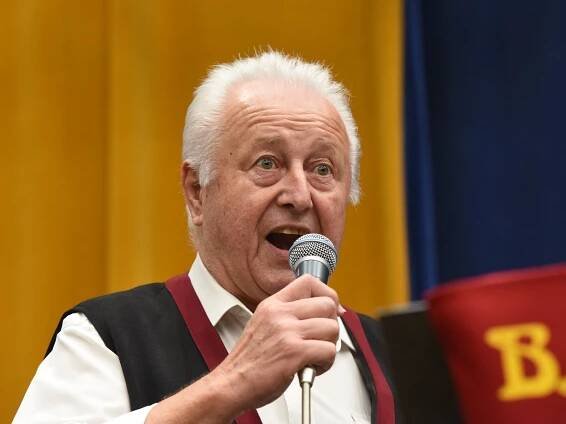 Novou desku dechovce Březovanka pokřtili Jožka Šmukař a Petr Stříška