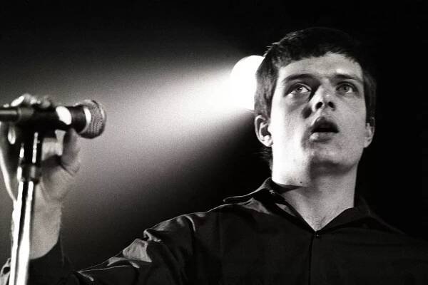 Talk:Ian Curtis - Wikipedia