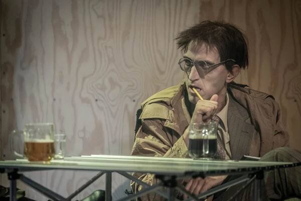 Jaký je divadelní Švejk? Ústřední postavou se stává spíše Jaroslav Hašek