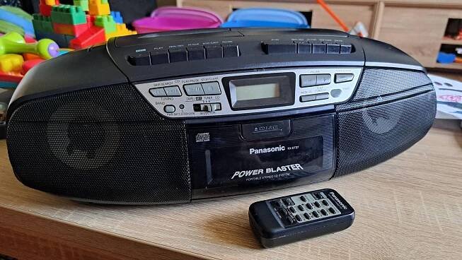 Radiomagnetofon Panasonic RX-DT37
