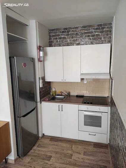 Pronájem Byt 1+kk, Bratří Hlaviců, Vsetín