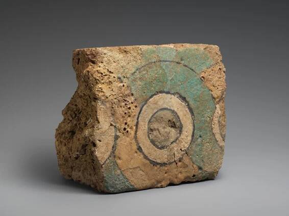 Brick fragment with a guilloche design | Assyrian | Neo-Assyrian | The Metropolitan Museum of Art