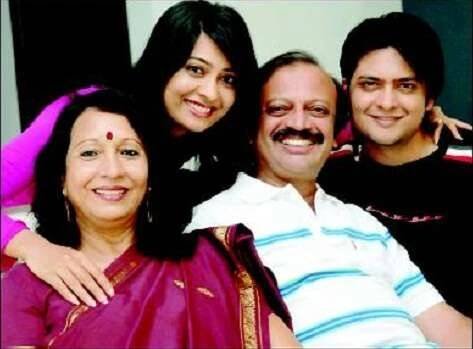Radhika Pandit parents father Krishnaprasad Pandit mother Mangala brother Gourang | Celebrity family wiki