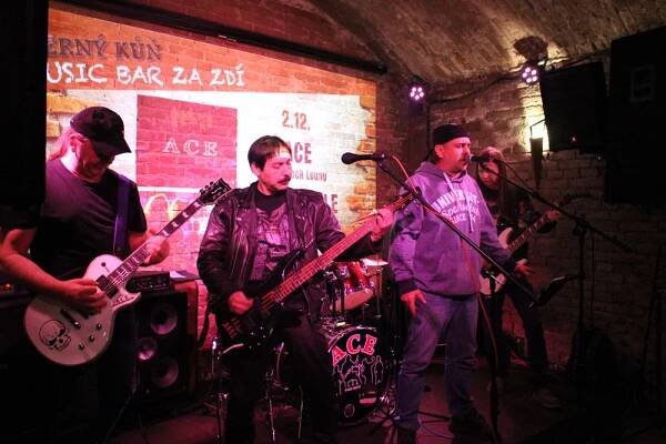 Foto z koncertů | Music Bar Za Zdí