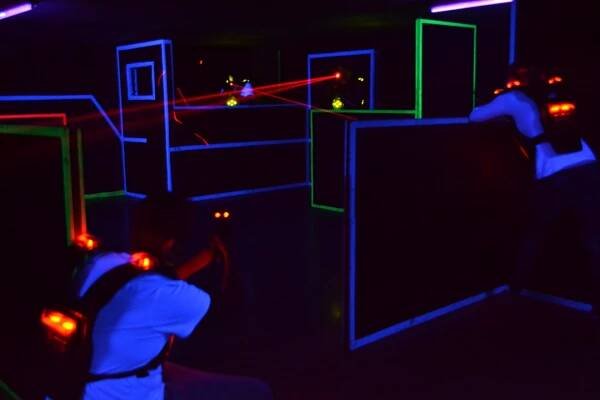 Pro zábavu s kamarády | Laser Aréna Olomouc