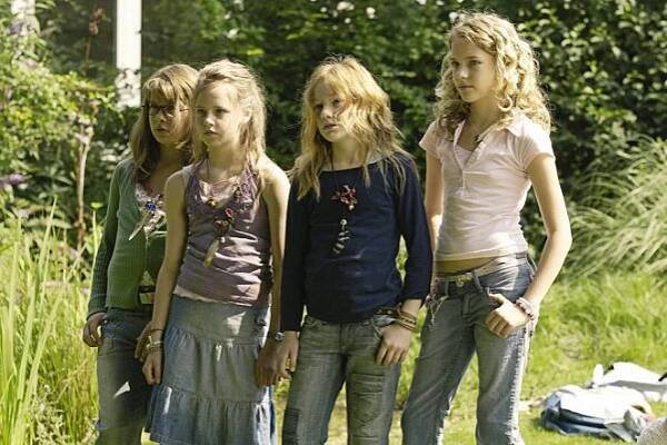 Žáby k zulíbání - Z filmu - Zsa Zsa Inci Bürkle, Lucie Hollmann, Michelle von Treuberg, Paula Riemann