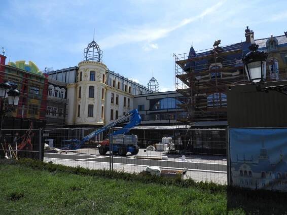 Plopsaland De Panne - Time Traveler & Hotel Construction - July 2020 - Coaster Kings
