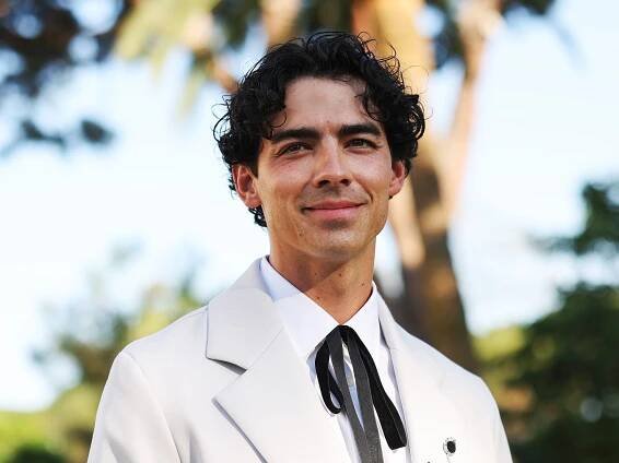 Joe Jonas opens up about "scary" post-divorce dating experience