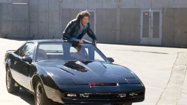 Legendární seriál Knight Rider se vrátí na obrazovky, potvrdil David Hasselhoff