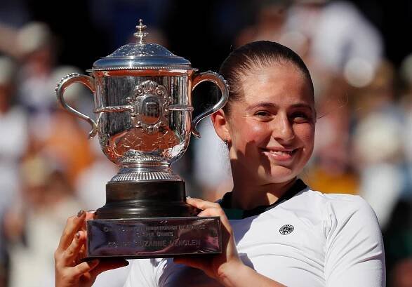 Vítězka Roland Garros Jelena Ostapenková | iROZHLAS - spolehlivé zprávy