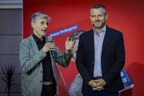 Fico dělá strašně nebezpečnou politiku, varuje Peter Weiss | iROZHLAS - spolehlivé zprávy