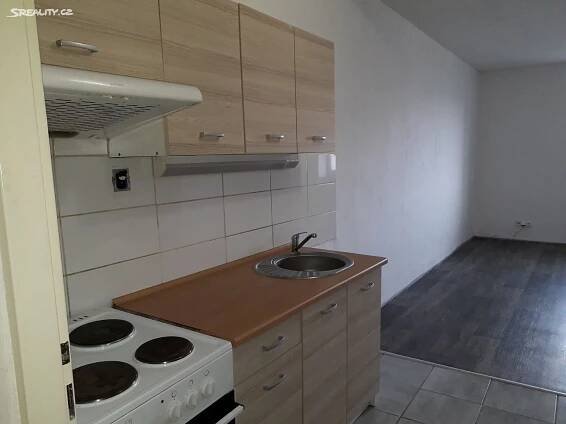 Pronájem bytu 1+kk 26 m², Textilní, Krnov - Pod Cvilínem