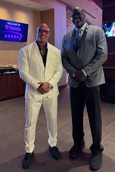 Dwayne Johnson and Shaquille O'Neal 