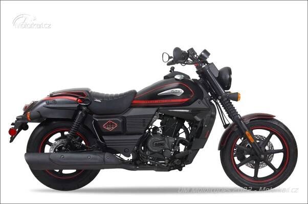Keeway V302 C vs. UM Renegade Freedom 300: Harleye pro juniory | Motorkáři.cz