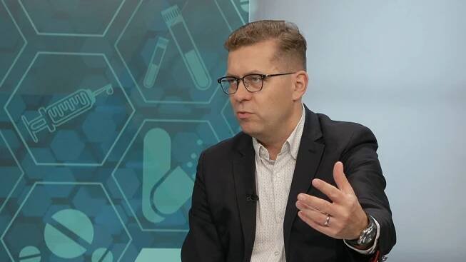 Mozek operujeme přes třísla. Ze Západu se k nám jezdí učit, říká lékař
