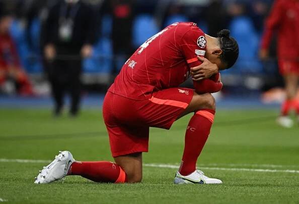 Ostudný úvod, čaroděj Courtois a extáze Realu. Tak v Paříži vrcholila Liga mistrů