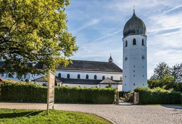 Kloster Frauenwörth