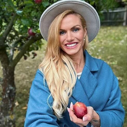 Galerie | Gabriela Soukalová ukazuje, že je o ni stále zájem! | EXTRASIMO.cz