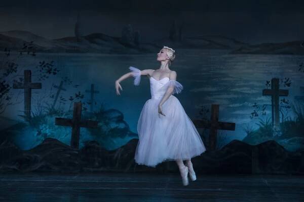 "GIZELLE" Ballet "La Classique" Summer 201711
