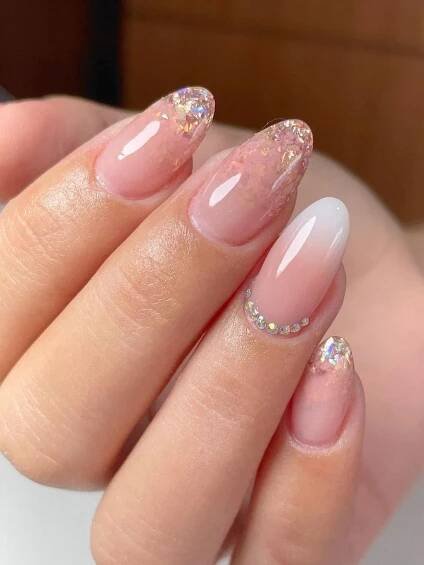 French Oval Nails Fall 22 nápadů: Přijměte eleganci a teplo