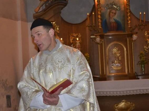 FOTO: Věřící a přátelé uctili památku Jána Petroviče