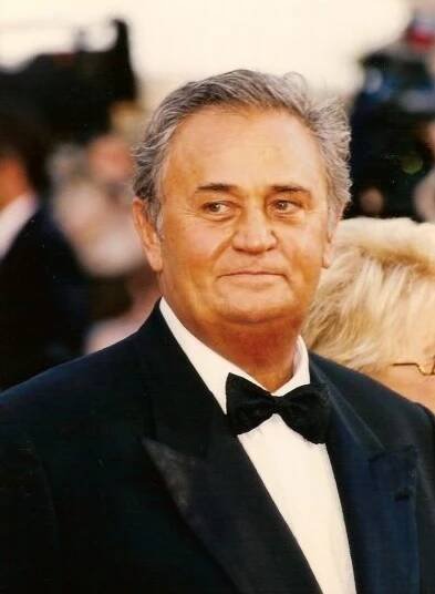 Soubor:Roger Hanin Cannes 2.jpg – Wikipedie