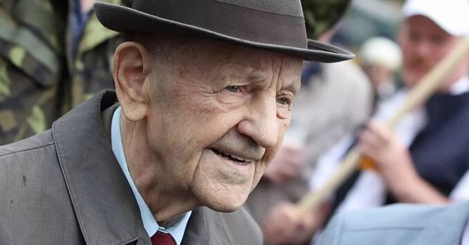 Miloš Jakeš – kolaborant s Moskvou a kdysi mocný komunista strávil zbytek života v ústraní - Echo24.cz