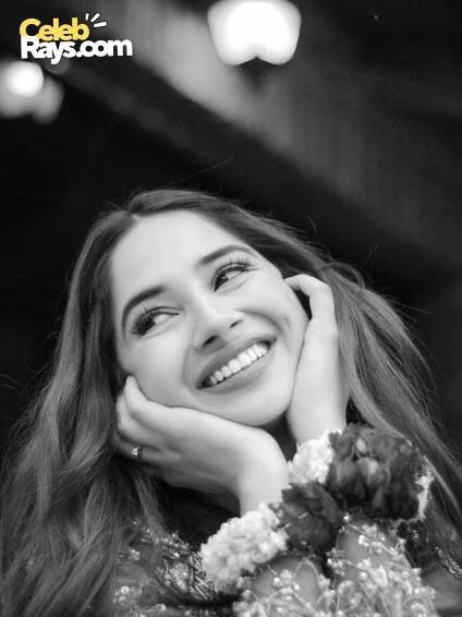 Sabeena Farooq early life