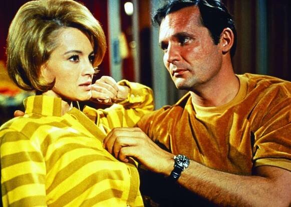 Bez okolků - Z filmu - Angie Dickinson, John Vernon