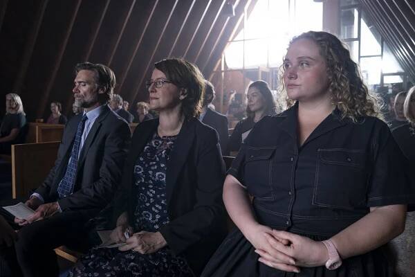Danielle Macdonald - The Last Anniversary - Episode 1 - Z filmu