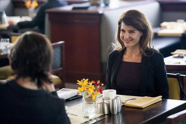 Exprezident Graves - Za vším hledej Gravese - Z filmu - Nia Vardalos