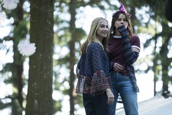 Tady a teď - Hide and Seek - Z filmu - Holly Hunter, Sosie Bacon