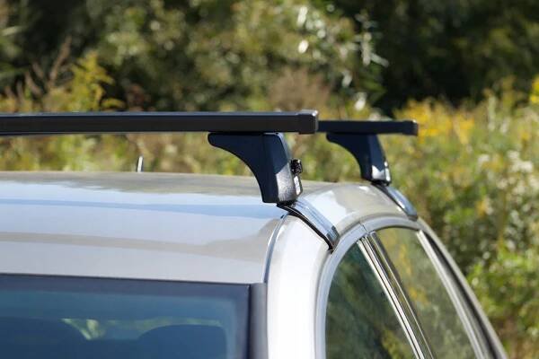 Střešní nosič Střešních nosníků Škoda Scala od 19 BONUS Maximální rozteč úchytů 30 cm