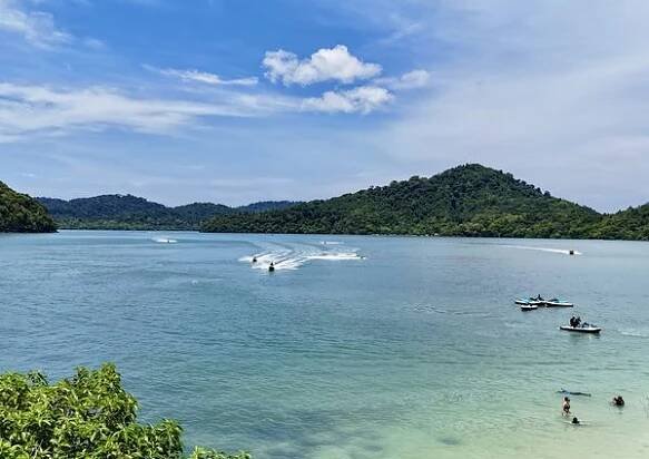 Češka v Malajsii » Průvodce pro exotickou dovolenou na Langkawi a Sumatře