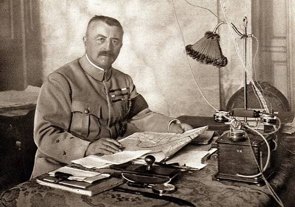Divizní generál Louis Franchet d'Espèrey, vrchní velitel dohodových vojsk na Balkánu (VHÚ Praha)

