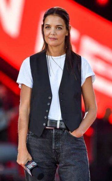 Spadne vám brada! Katie Holmes před půlkulatinami vypadá víc sexy než kdy dřív