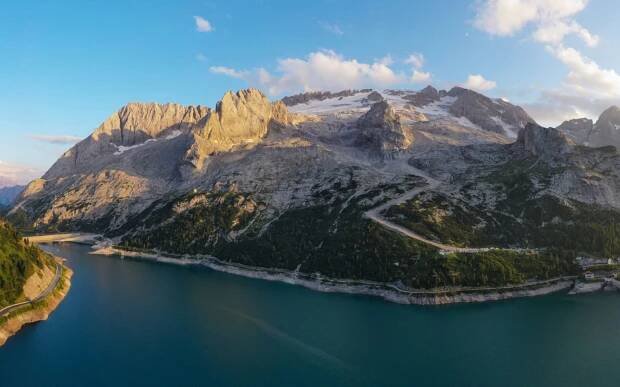 giro d italia 20 fedaia lake