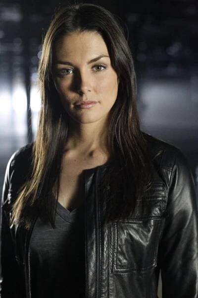 Událost - Přílet - Promo - Taylor Cole