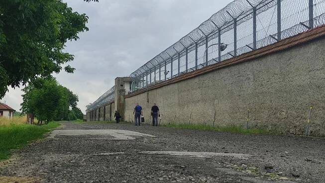 Z věznice Valdice na Jičínsku se v sobotu ráno pokusil uprchnout vězeň.
