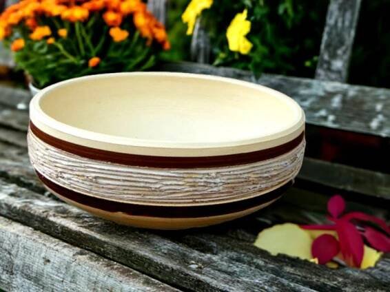 Žardinka keramická rytá. 34cm.