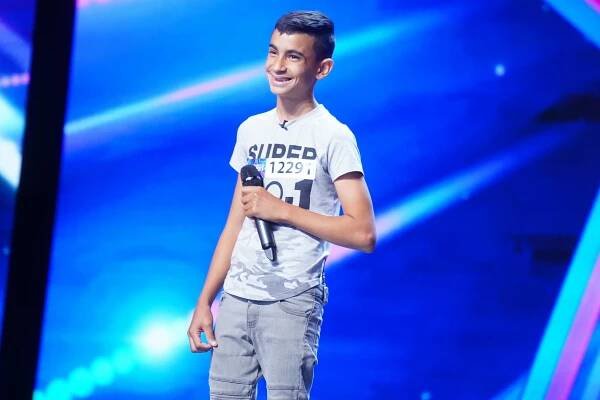 Dvanáctiletý kluk si troufl na největší hit Mariky Gombitové. Jeho zpěv odrovnal i Rytmuse