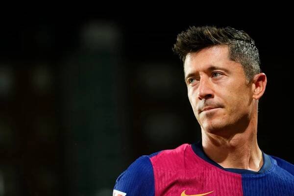 Barcelona captains: ‘Godfather’ Pedri, surprise choice Raphinha – and where’s Lewandowski? - The Athletic