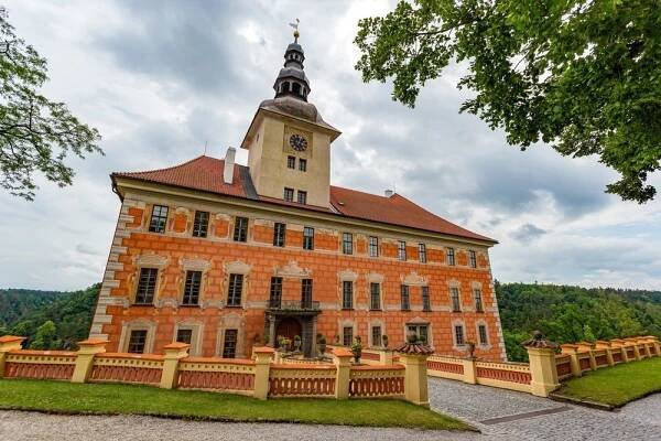 Zámek Bechyně byl honosným sídlem Petra Voka z Rožmberka. Co zámek i město nabízí dnes? - JenProCestovatele