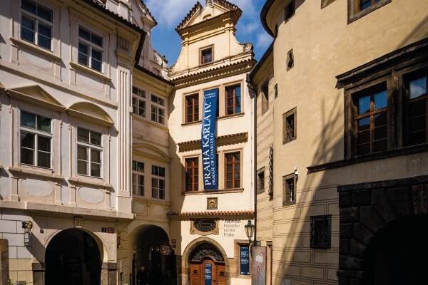 Dům U Zlatého prstenu - Muzeum města Prahy foto 2